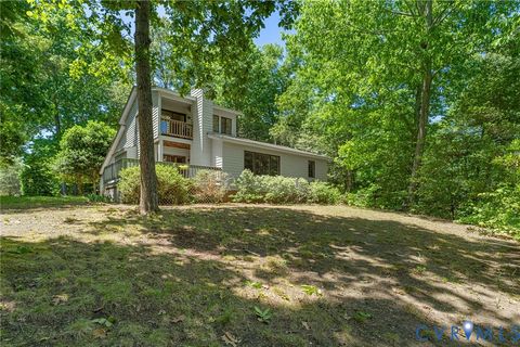 Tiny photo for 1128 Dillard Street, Tappahannock, VA 22560 (MLS # 2612459)