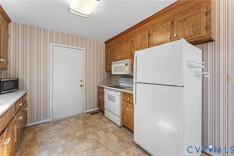 Tiny photo for 1128 Dillard Street, Tappahannock, VA 22560 (MLS # 2612459)
