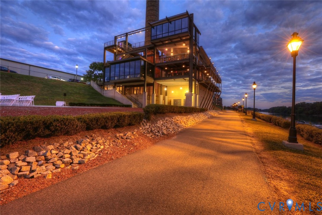 Henrico, Virginia 23231, United States, 2 Bedrooms Bedrooms, ,3 BathroomsBathrooms,Residential,Active,182644