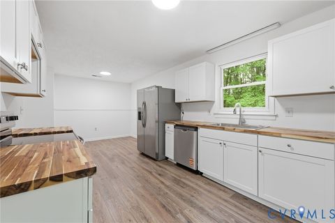 Tiny photo for 3220 Greenway Road, Gladstone, VA 24553 (MLS # 2614166)