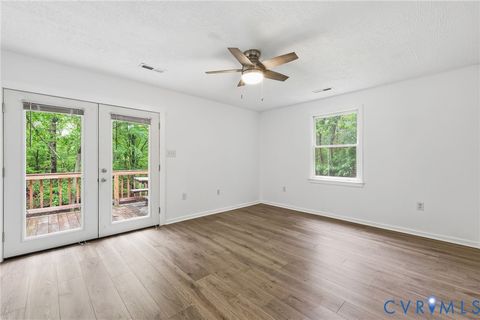 Tiny photo for 3220 Greenway Road, Gladstone, VA 24553 (MLS # 2614166)