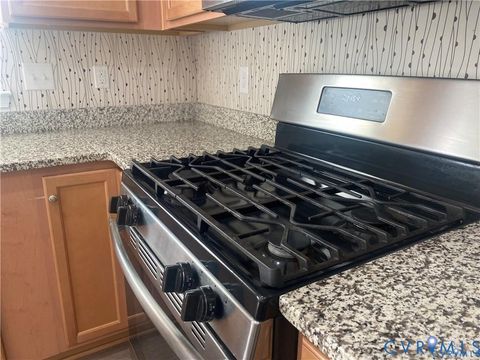 Tiny photo for 16621 Thornapple Run, Moseley, VA 23120 (MLS # 2605011)