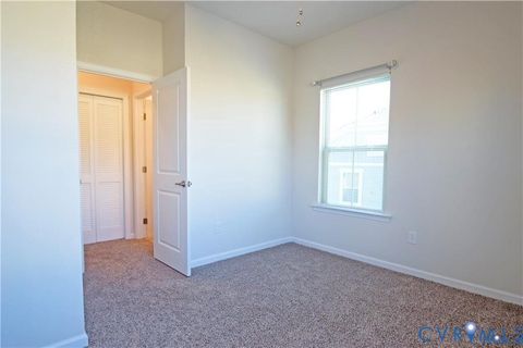 Tiny photo for 16621 Thornapple Run, Moseley, VA 23120 (MLS # 2605011)