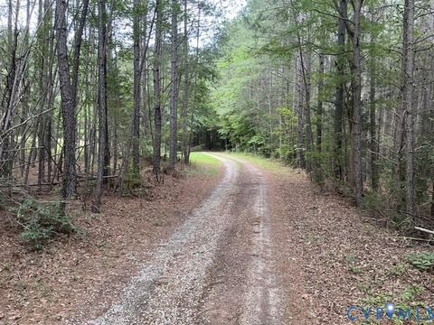 Photo of 17-39A Wendy Lane Street, Amelia, VA 23002 (MLS # 2618302)