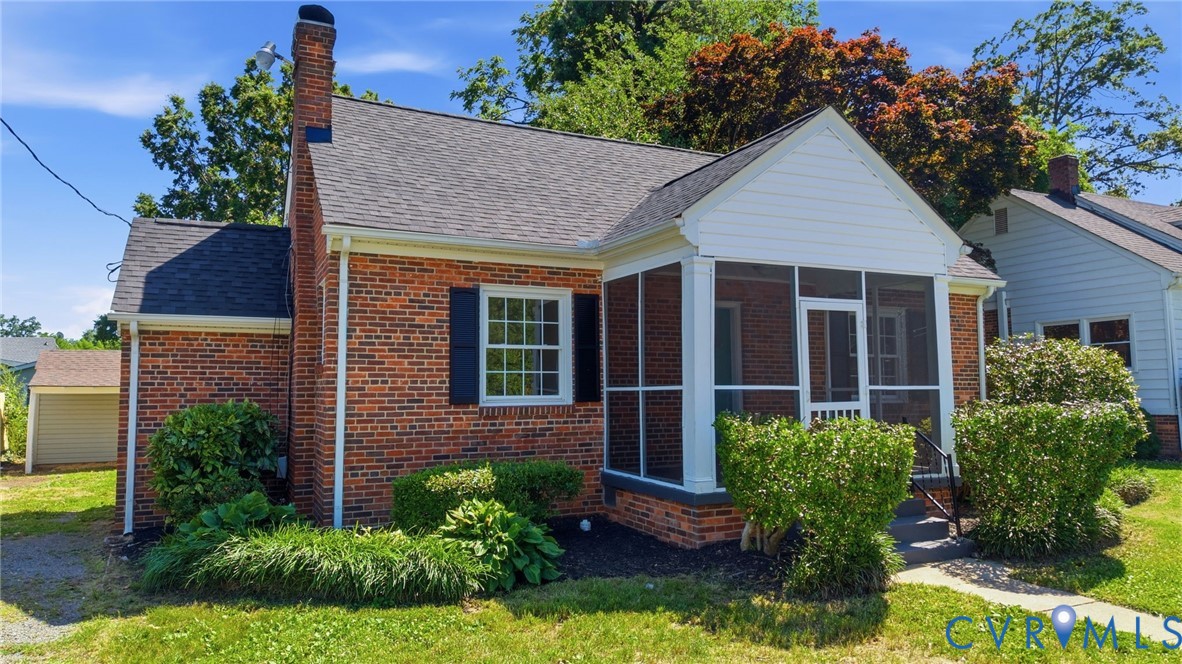 2109 Oakwood Lane