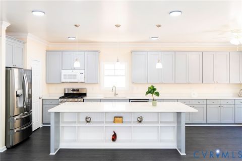 Tiny photo for 807 E 22nd Street, Richmond, VA 23224 (MLS # 2613039)