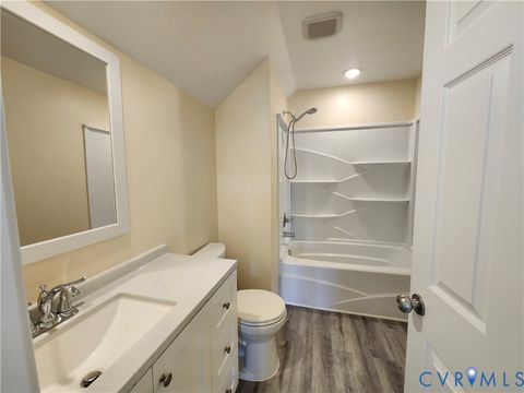 Tiny photo for 807 E 22nd Street, Richmond, VA 23224 (MLS # 2613039)