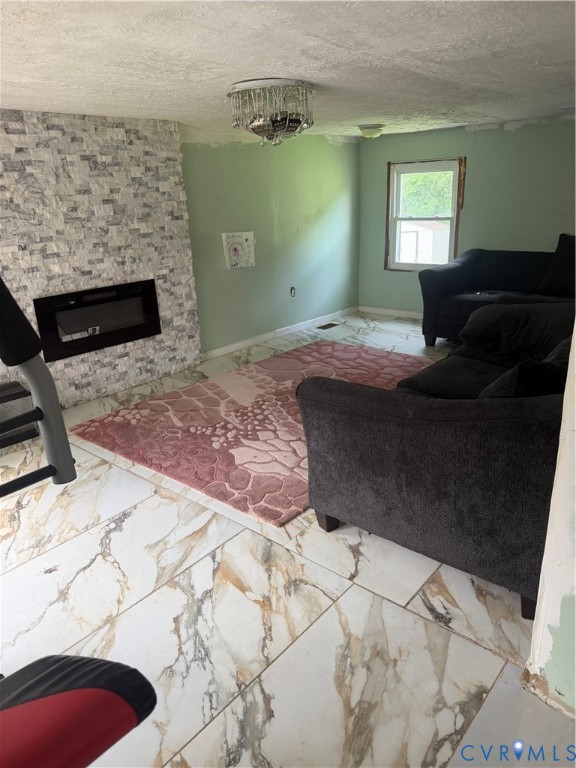 13691 Mountain Road