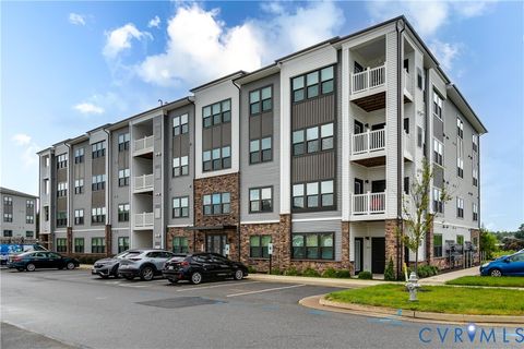 Tiny photo for 3900 Maze Runner Drive #206, Midlothian, VA 23112 (MLS # 2603384)