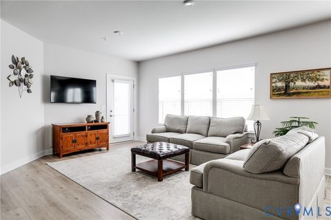 Tiny photo for 3900 Maze Runner Drive #206, Midlothian, VA 23112 (MLS # 2603384)