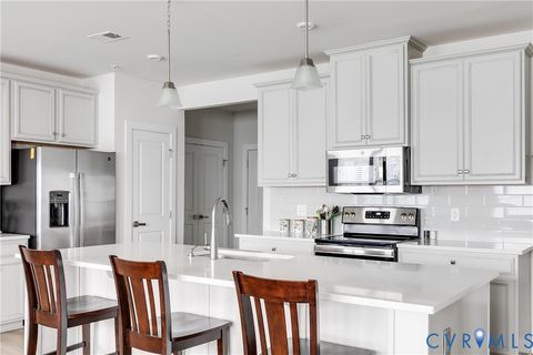 Tiny photo for 3900 Maze Runner Drive #206, Midlothian, VA 23112 (MLS # 2603384)