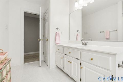 Tiny photo for 16406 Inchcape Road, Moseley, VA 23120 (MLS # 2617563)