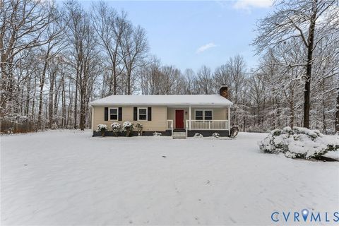 Photo of 2444 Mountain View Road, Powhatan, VA 23139 (MLS # 2533091)