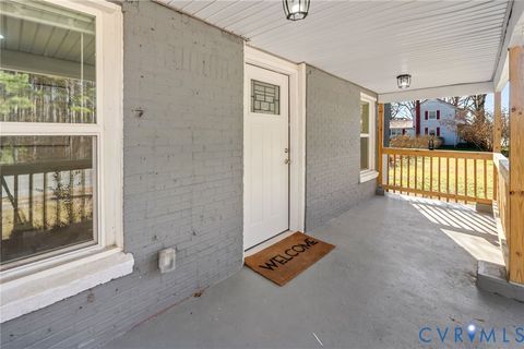 Tiny photo for 617 Court Street, Victoria, VA 23974 (MLS # 2604978)