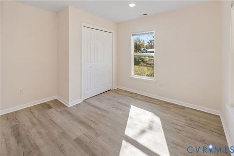 Tiny photo for 617 Court Street, Victoria, VA 23974 (MLS # 2604978)