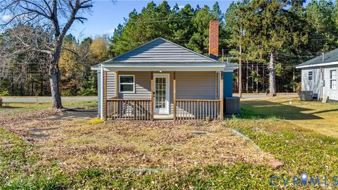Tiny photo for 617 Court Street, Victoria, VA 23974 (MLS # 2604978)