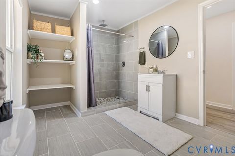 Tiny photo for 617 Court Street, Victoria, VA 23974 (MLS # 2604978)