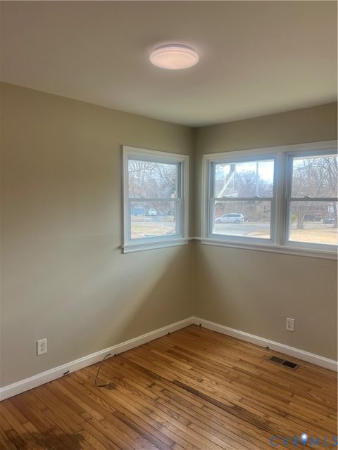 Tiny photo for 809 Fort Henry Street, Petersburg, VA 23803 (MLS # 2603448)