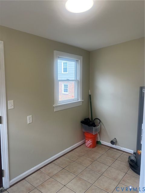 Tiny photo for 809 Fort Henry Street, Petersburg, VA 23803 (MLS # 2603448)