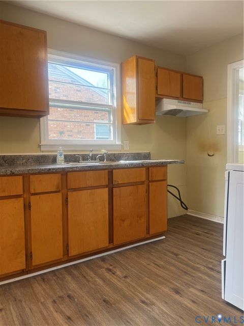 Tiny photo for 809 Fort Henry Street, Petersburg, VA 23803 (MLS # 2603448)