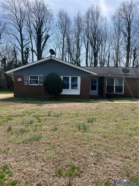 Photo of 1632 S Valor Drive, Petersburg, VA 23803 (MLS # 2606435)