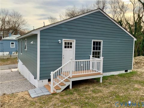 Tiny photo for 344 Hurt Street, Petersburg, VA 23803 (MLS # 2533414)