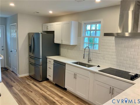 Tiny photo for 344 Hurt Street, Petersburg, VA 23803 (MLS # 2533414)