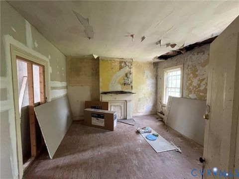 Tiny photo for 235-237 Grove Avenue, Petersburg, VA 23803 (MLS # 2610419)