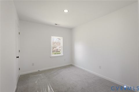 Tiny photo for 1401 Hanover Street, Petersburg, VA 23803 (MLS # 2606921)