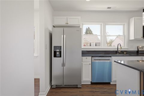 Tiny photo for 1401 Hanover Street, Petersburg, VA 23803 (MLS # 2606921)