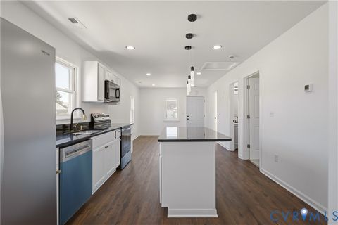 Tiny photo for 1401 Hanover Street, Petersburg, VA 23803 (MLS # 2606921)