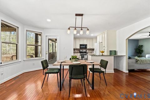 Tiny photo for 7040 Old Roxbury Road, New Kent, VA 23141 (MLS # 2607683)