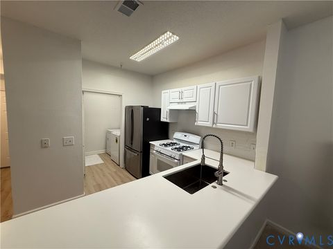 Tiny photo for 9600 Links Way #D, Glen Allen, VA 23059 (MLS # 2618629)