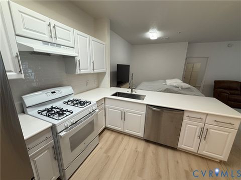 Tiny photo for 9600 Links Way #D, Glen Allen, VA 23059 (MLS # 2618629)