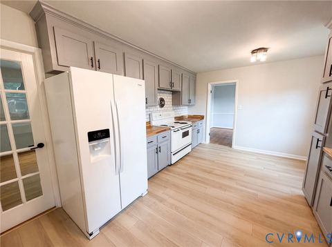 Tiny photo for 1016 Forestview Drive, Colonial Heights, VA 23834 (MLS # 2620254)