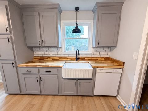 Tiny photo for 1016 Forestview Drive, Colonial Heights, VA 23834 (MLS # 2620254)