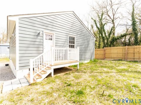 Tiny photo for 344 Hurt Street, Petersburg, VA 23803 (MLS # 2607055)