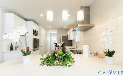 Tiny photo for 344 Hurt Street, Petersburg, VA 23803 (MLS # 2607055)