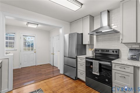 Tiny photo for 1020 N Cleveland Street, Richmond, VA 23221 (MLS # 2532990)
