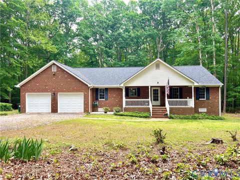 Photo of 6815 Beaver Pond Creek Road, Amelia Courthouse, VA 23002 (MLS # 2611504)