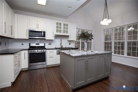 Tiny photo for 107 Cabells Court, Farmville, VA 23901 (MLS # 2533097)