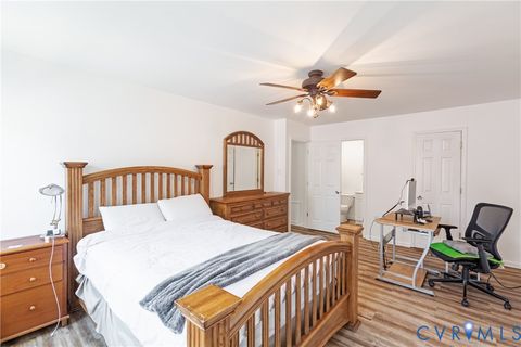 Tiny photo for 5406 Chatteris Place, North Chesterfield, VA 23237 (MLS # 2608297)