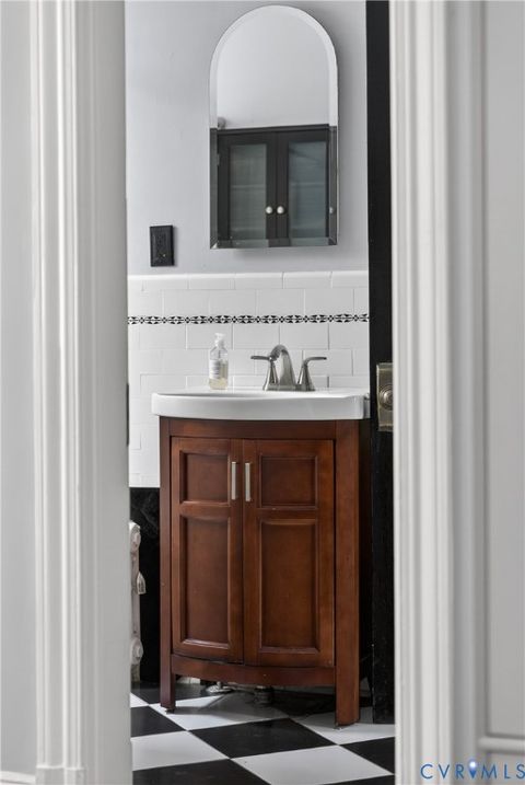 Tiny photo for 501 N Arthur Ashe Boulevard #U4, Richmond, VA 23220 (MLS # 2615341)