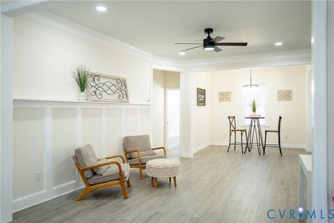 Tiny photo for 411 N 7th Avenue, Hopewell, VA 23860 (MLS # 2530389)