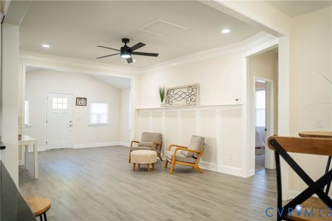 Tiny photo for 411 N 7th Avenue, Hopewell, VA 23860 (MLS # 2530389)