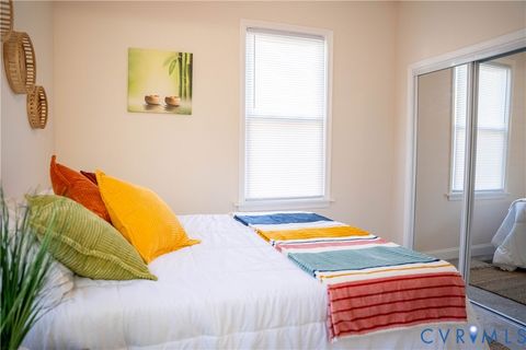 Tiny photo for 411 N 7th Avenue, Hopewell, VA 23860 (MLS # 2530389)