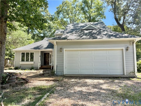 Photo of 1717 Stone River Road, Chesterfield, VA 23235 (MLS # 2623382)