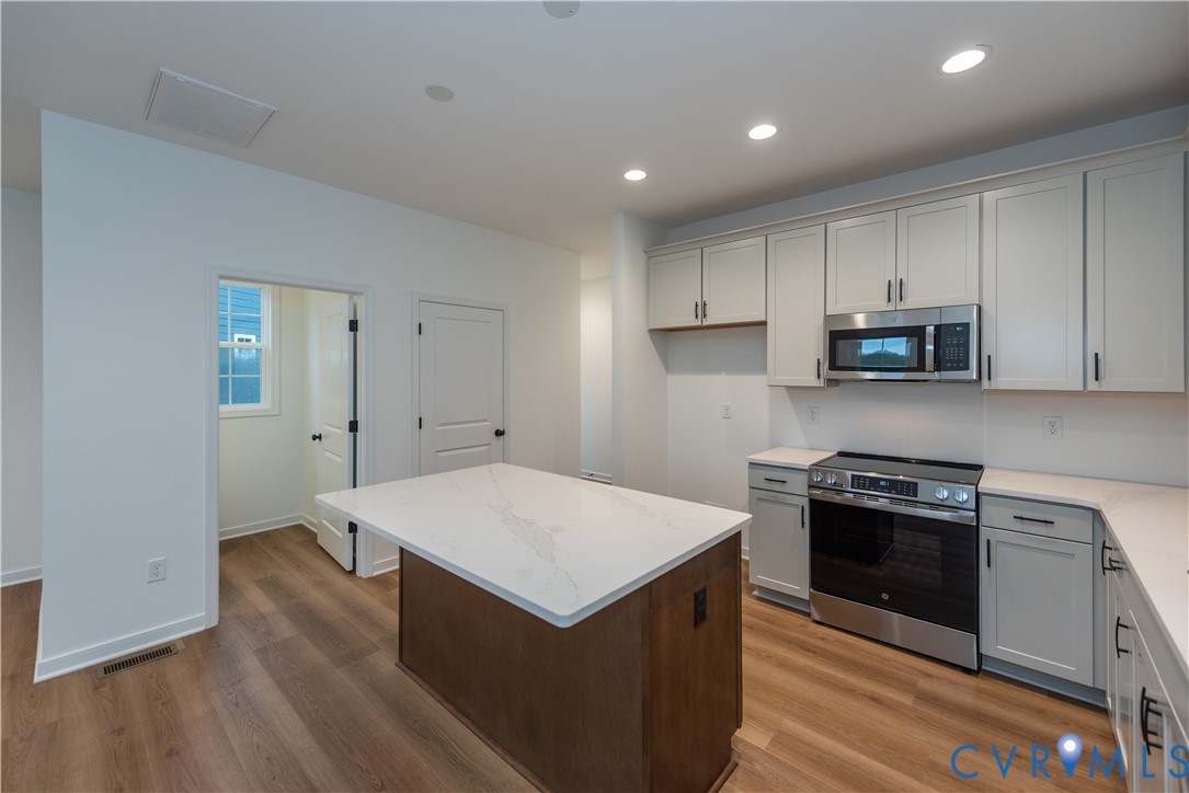 8419 Villetta Pointe Lane