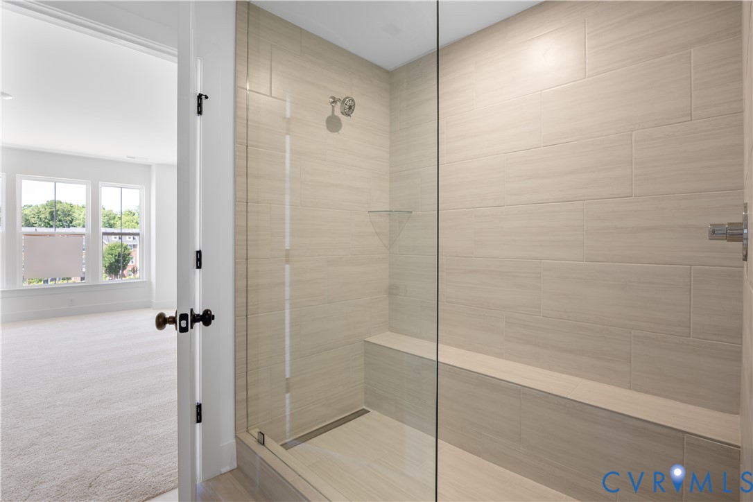 12049 Flowering Lavender Loop