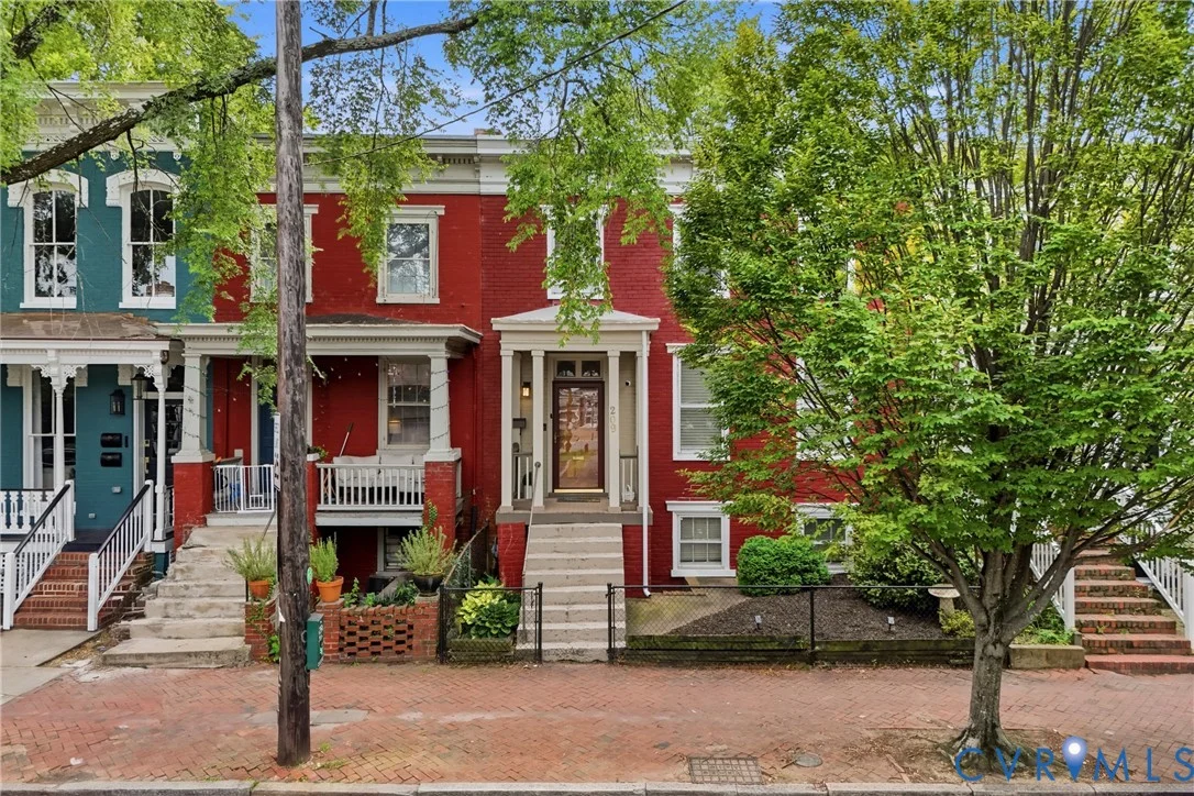 209 W Clay Street